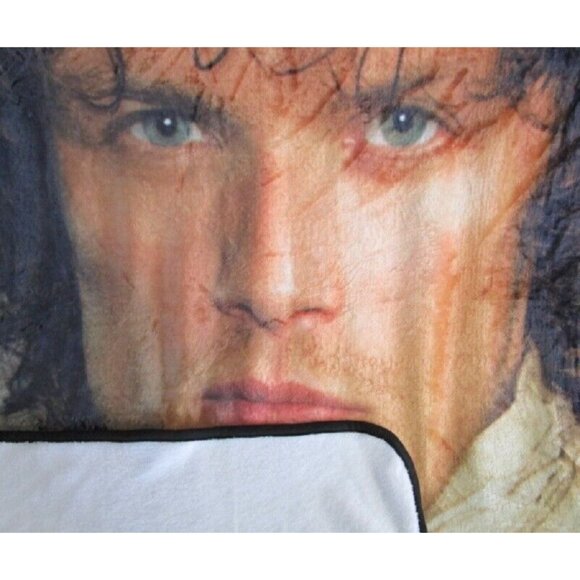 New A 1000 Kisses Outlander Plush Throw Gift Blanket Jamie Fraser Close Up Photo - Picture 4 of 5